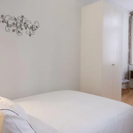 Alda's Vintage With Free Parking Porto