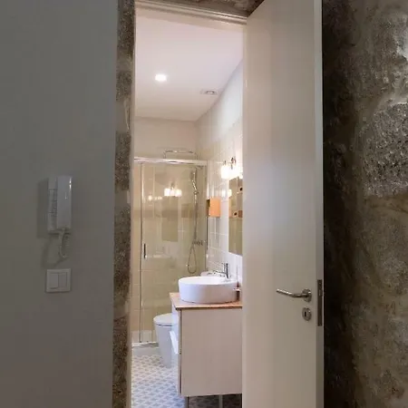 Alda's Vintage With Free Parking Porto